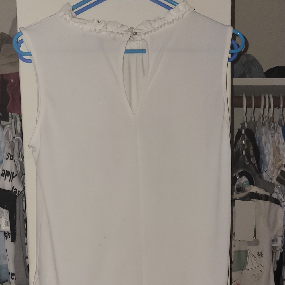 Clothing - Picture 2 of 3